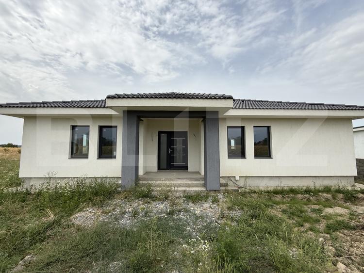 Casa 4 camere, 130 mp, zona Odoreu