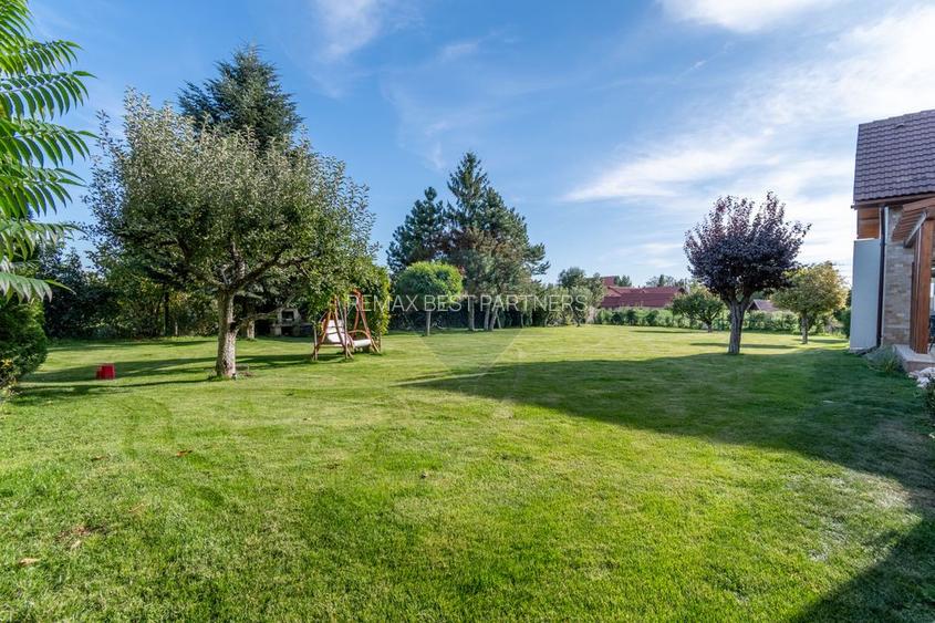 Proprietate exclusivista de vanzare: 2 case | 9 camere | 2000 mp teren - 26