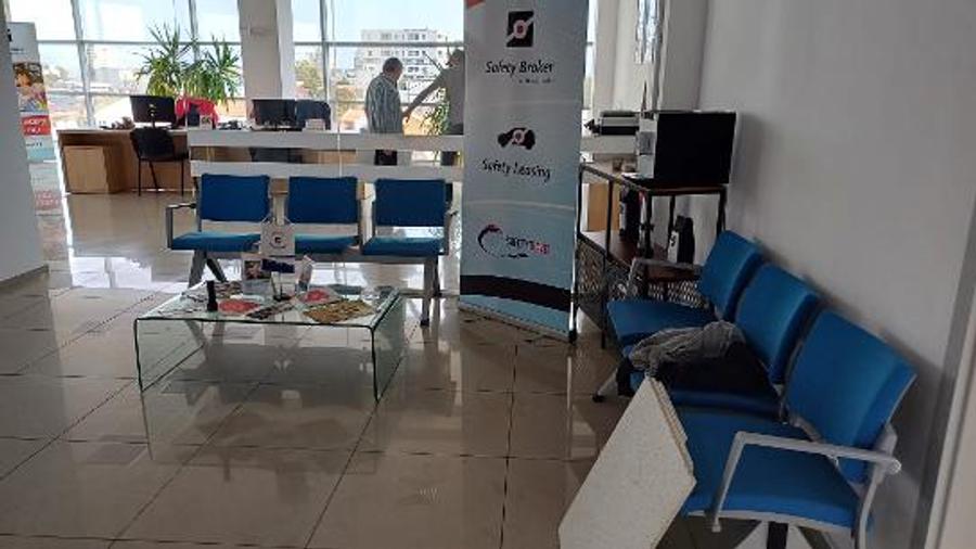 UNIVERSITATE SPATIU PTR BIROURI ETAJ 3 PRET 3100 EURO