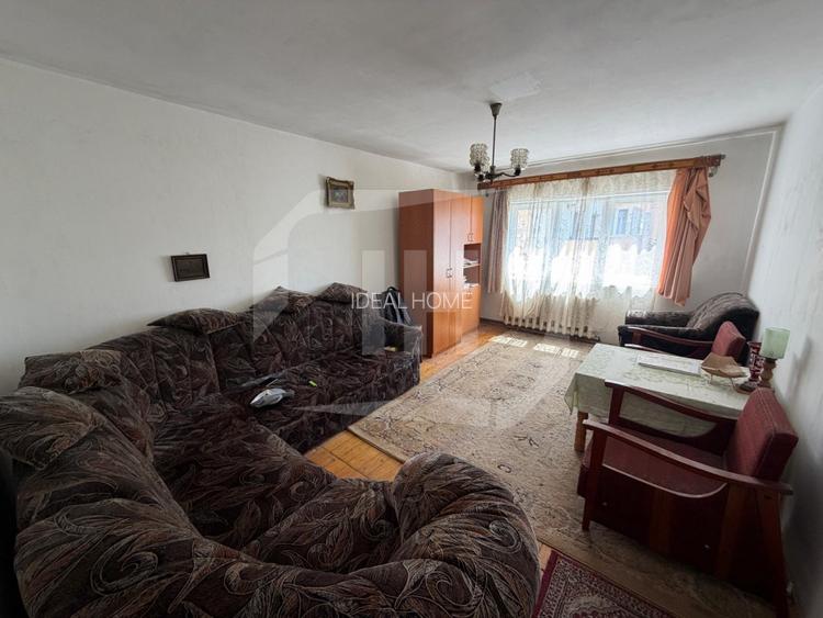Apartament 2 camere, decomandat, etaj intermediar, zona Titulescu - 5