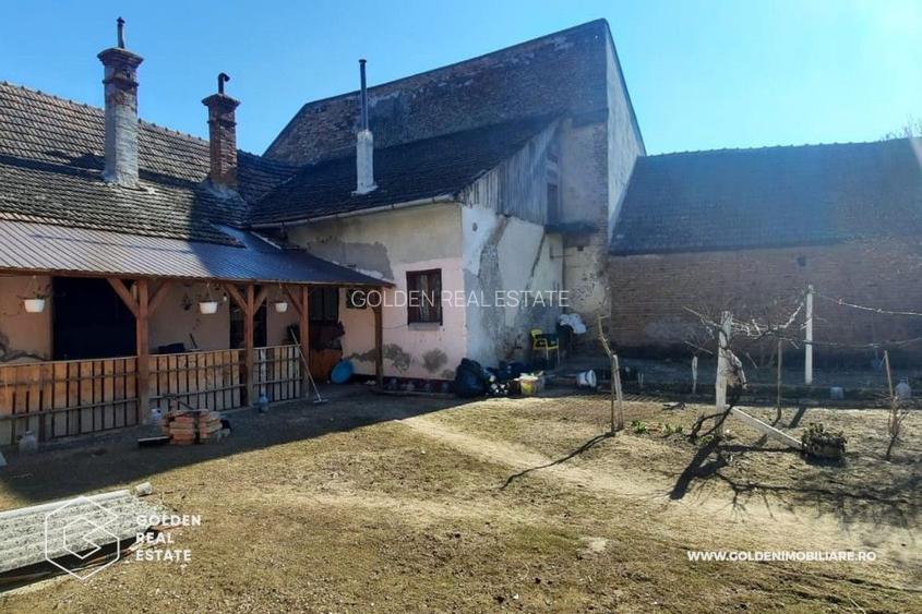 Casa mare in Paulis, la drumul principal, 1500 mp teren - 2