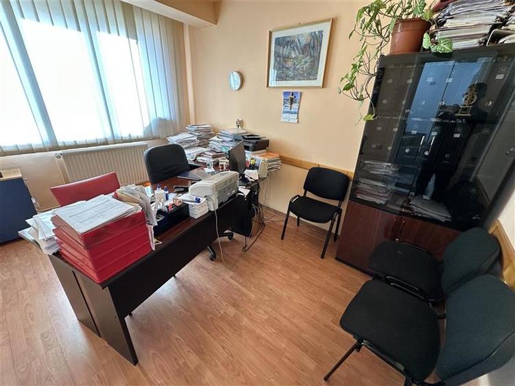 FILM&3D!Casa multifunctionala, recomandata si pentru cabinete medicale,birouri,