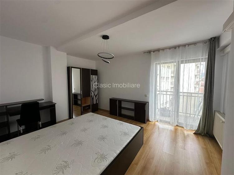 Inchiriere apartament 3 camere modern bloc nou zona Centrala- strada Horea - 11
