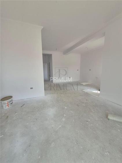 Duplex parter - 2 dormitoare - zona foarte buna