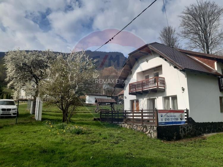Casă / Vilă cu 7 camere   în zona Bran-Tohanita, Brasov - 3