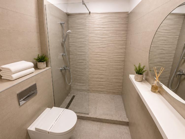 Apartament 2 camere mobilat si utilat |Vedere partiala la mare| Navodari