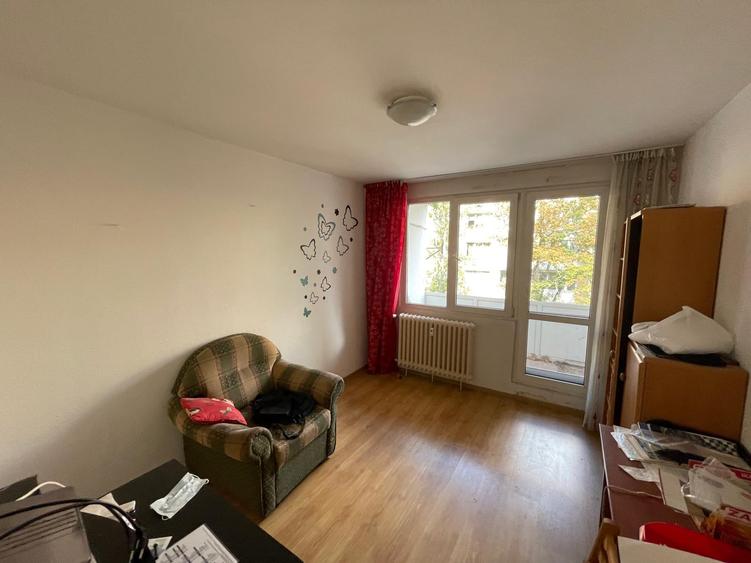 3 camere Drumul Taberei etaj ideal