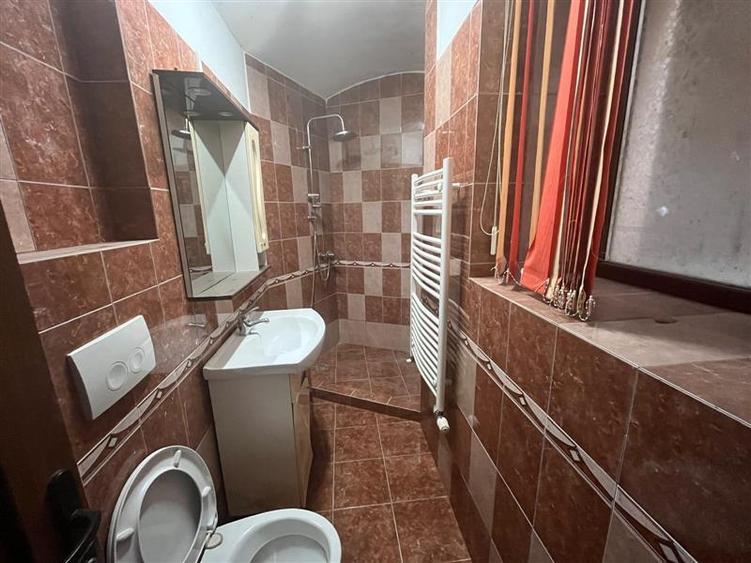 Caransebes, CHIRIE, Spatiu Comercial Birouri, 172 Mp, Ultracentral