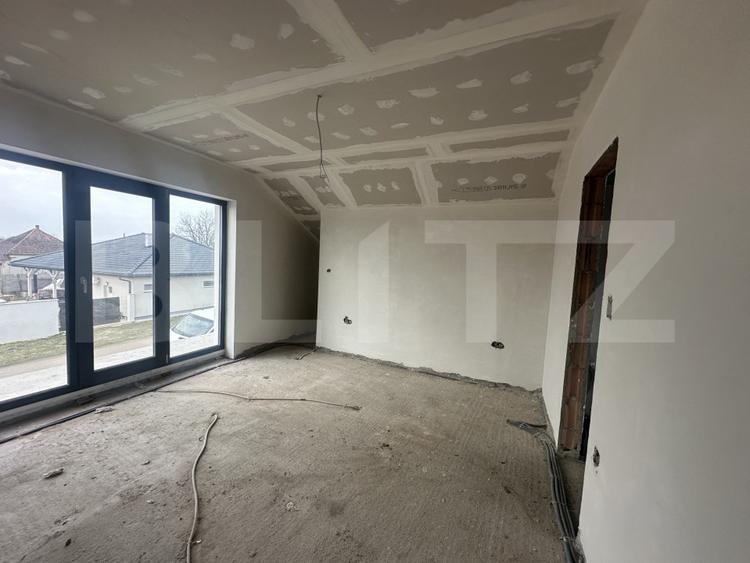 Casă modernă de vânzare în zona Lazuri