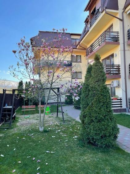 Apartament cu 3 camere de vânzare în zona Central