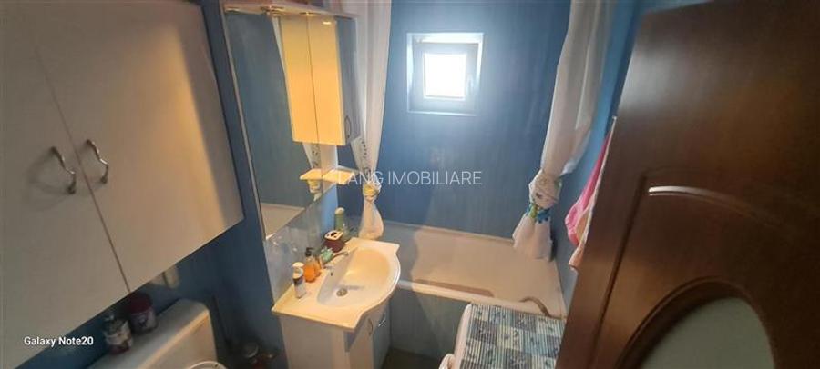APARTAMENT DOUA CAMERE DECOMANDAT UTA - 11