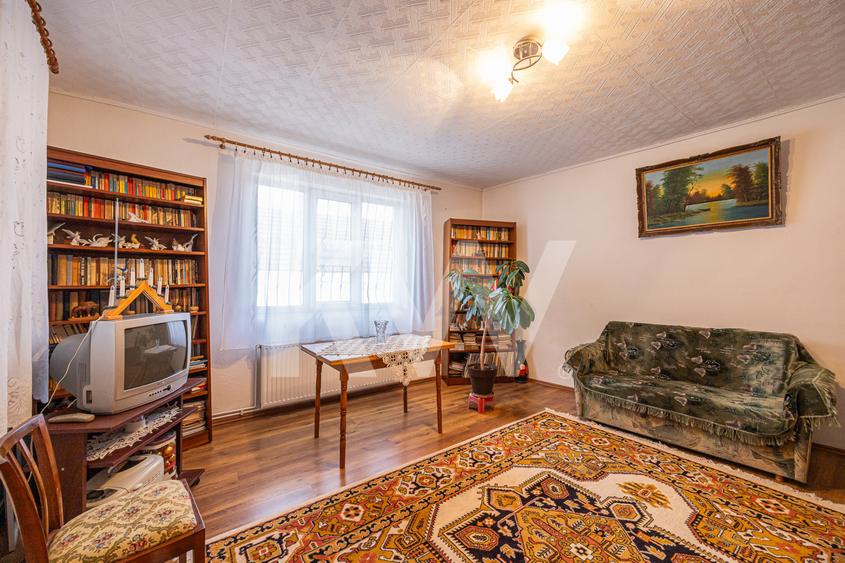 Cernatu, casă cu teren de 1000 mp