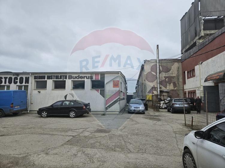 Teren 412mp de inchiriat pentru 22 locuri parcare, str. Bradului