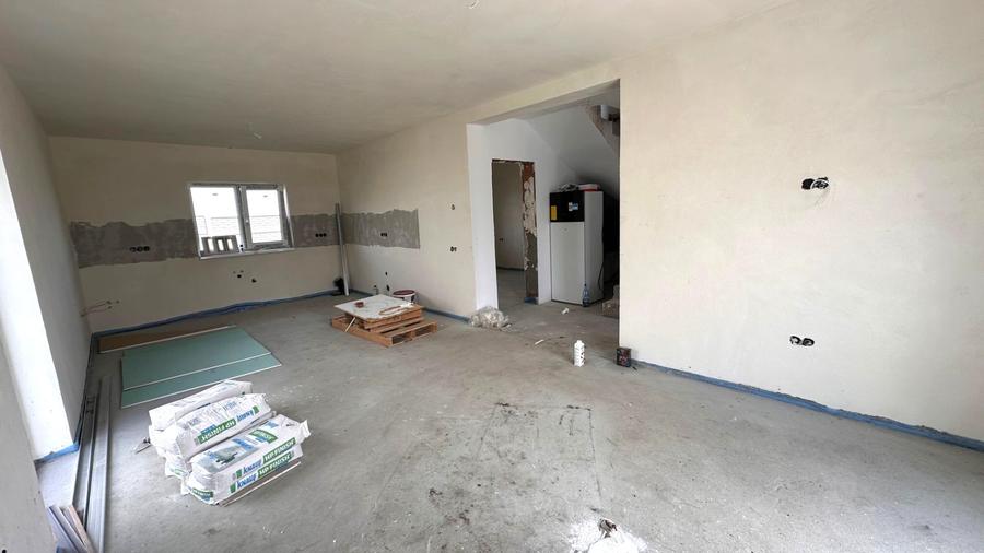 Casa single 5 camere zona Sura Mica