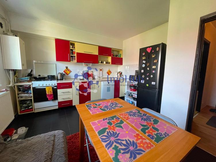 Apartament 2 camere de vânzare, la 5 minute de Iulius Mall