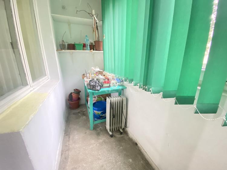 3 camere- decomandat- 69,2 mp- Bloc Anvelopat- Doua balcoane- Teius/Rahova - 11
