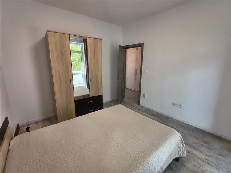 Apartament 2 camere decomandat parcare zona Turnisor