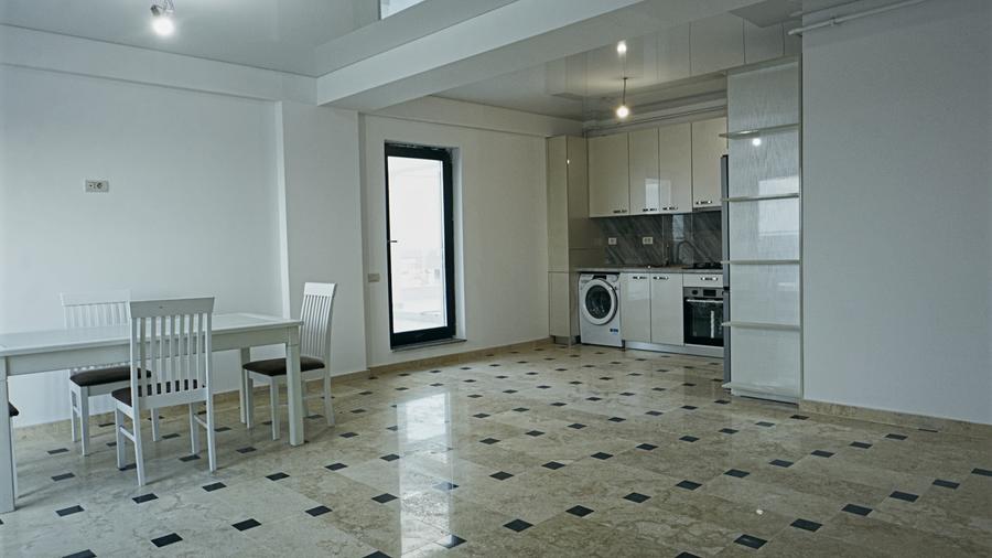 Penthouse 4 cam 245mp, terasa 106mp, Mamaia-Nord