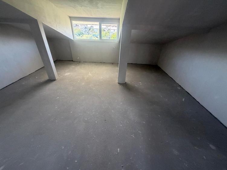 CASA DUPLEX INDEPENDENTEI, TOATE UTILITATILE, TEREN 243 MP, COMIS 0%