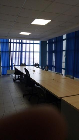 Proprietar, vand showroom, birouri, depozit S=831 mp teren 2.455 mp str. Bobalna - 8