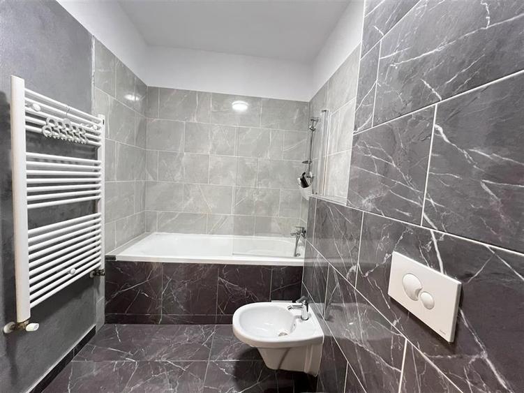 Apartament Lux prima inchiriere cu loc de parcare subteran Tractoru Coresi