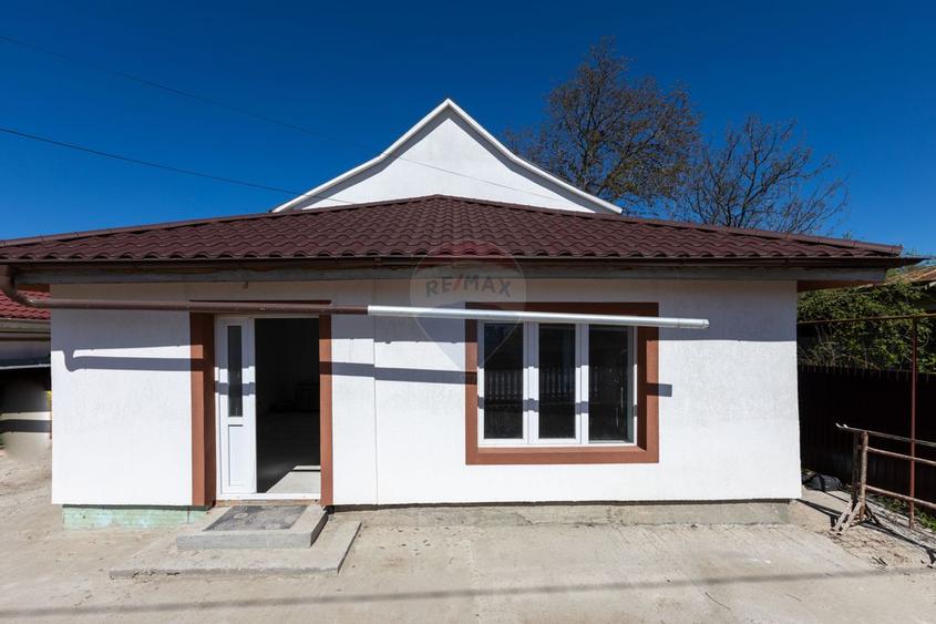 Spatiu comercial 58 mp utili de inchiriat, zona Calea Barladului