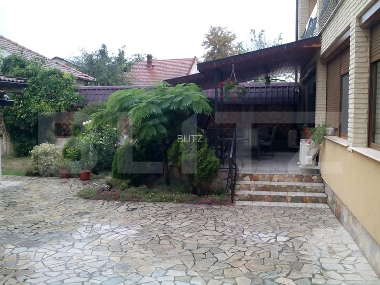 Casa de inchiriat, cu 10 camere, avand o suprafata de 611 mp in Oradea - 3