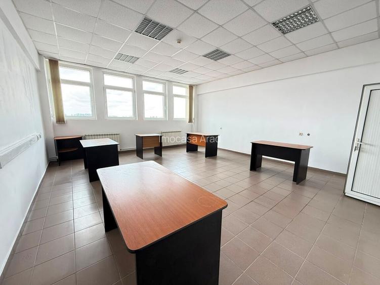De inchiriat locatie Et 1 si 2, birouri, Clinica in podgoria Arad - 3