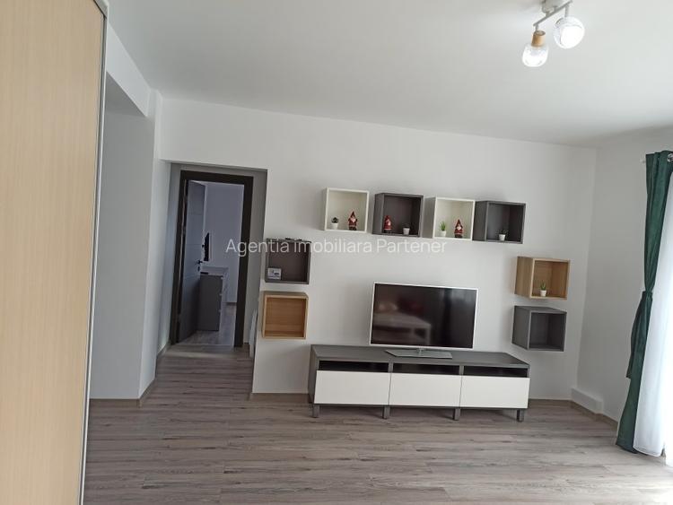 2 camere, Gavana 3 (Q-uri), renovat / totul nou / mobilat, centrala - 3