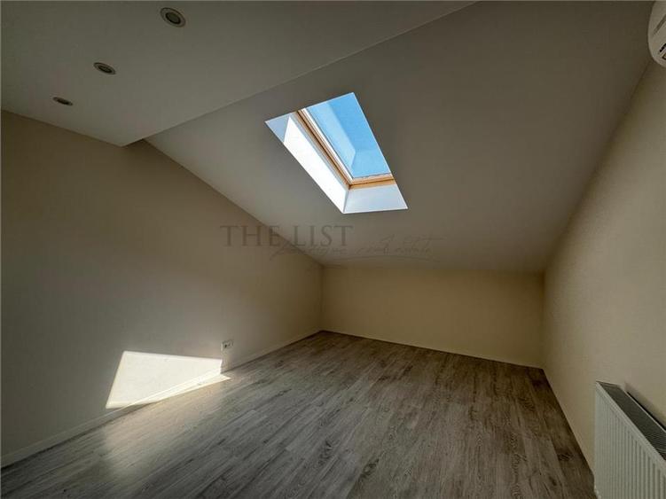 De Vanzare Vila Duplex | Oxford Gardens