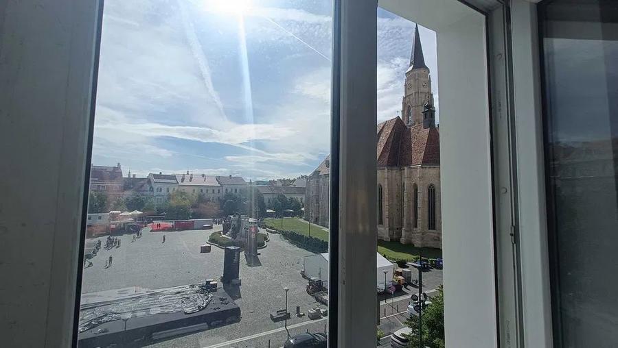 Apartament spațios, 2 camere decomandate, ultracentral, P-ța Unirii