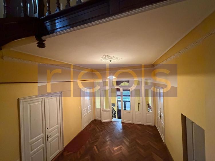 VANZARE APARTAMENT IN VILA INTERBELICA | CAL. VICTORIEI