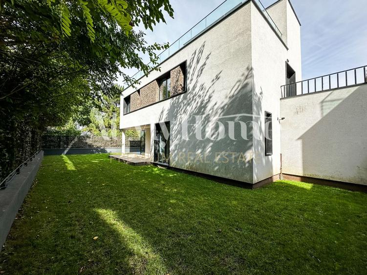 VILA 5 CAMERE//PROIECT NOU//GARAJ//PISCINA//COMPOUND PIPERA