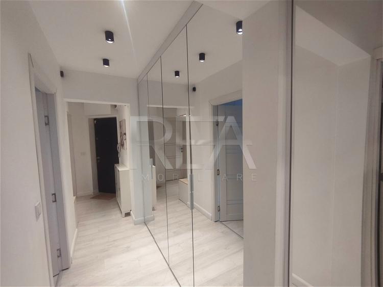 3 camere | TItan | Metrou 6 minute | Centrală proprie