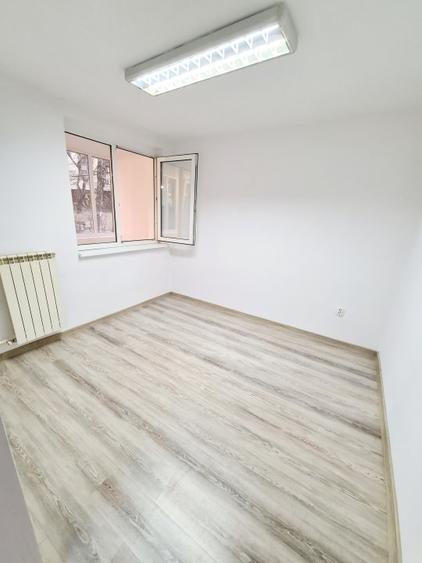 2 camere Bd. Balcescu - Sephora parter nemobilat pentru firma