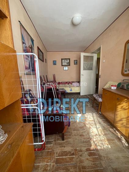 Apartament 3 camere de vanzare, Bulevardul Decebal - Liceul Liviu Rebreanu - 4
