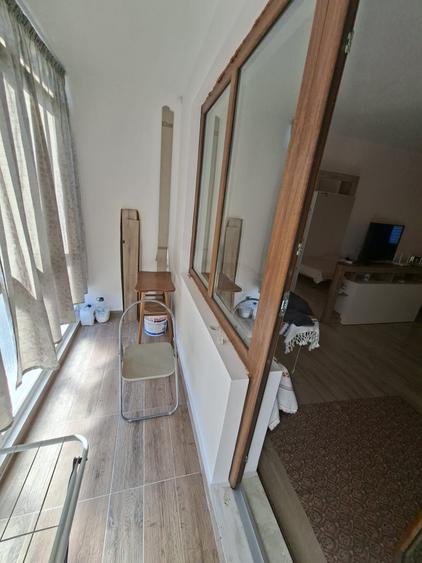 Apartament cu 3 camere decomandat, etaj 4/10, zona Alexandru cel Bun