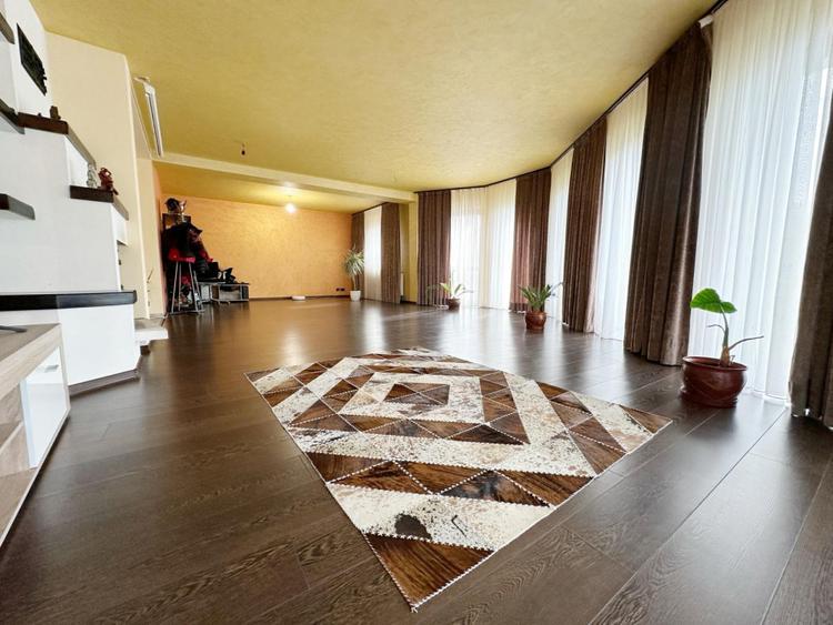 Casa Individuala, P+1, 260 mp, Finisaje Calitative - Sag