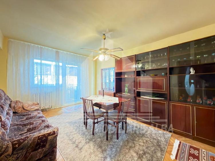 Apartament cu 3 camere | 2 bai | 64 mp | Cetate - Mercur