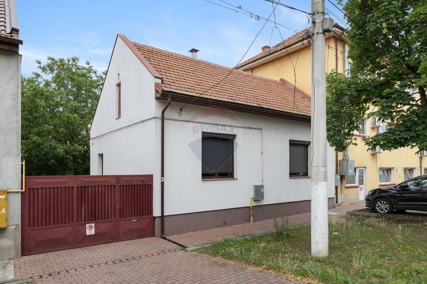 Casa de inchiriat | Ideala pentru sediu firma, birouri sau locuinta