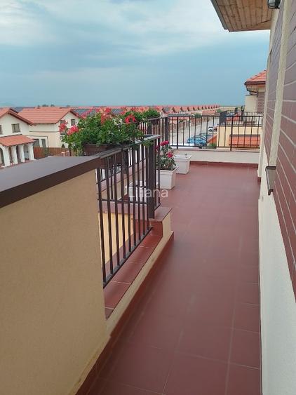 Apartament 3 camere, tip penthouse, terasă, priveliște -zona VEST Brașov