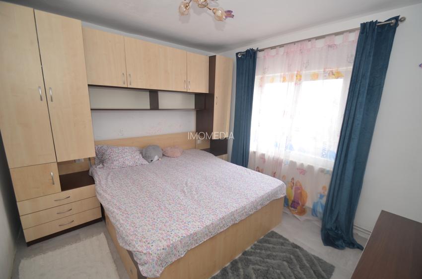 Apartament 3 camere cu centrala - 12