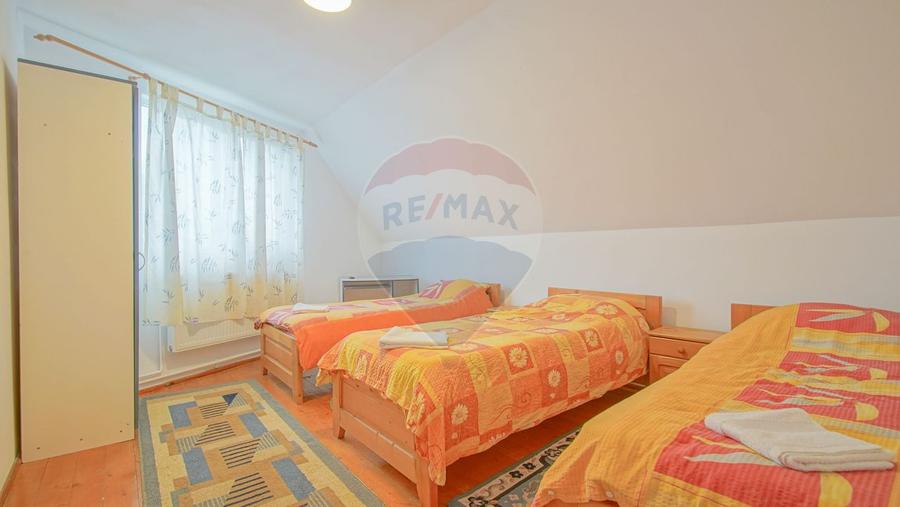 Casă + curte amenajată | 5 dormitoare, saună, sală sport | Purcăreni