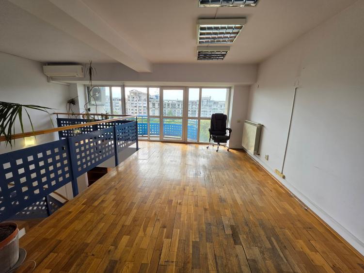 Duplex pe B-ul Unirii, rond Alba Iulia, bloc stradal, vedere mixta