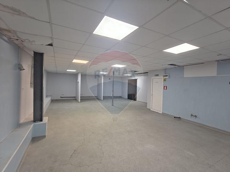 Hala 200 mp de inchiriat zona Calea Baciului