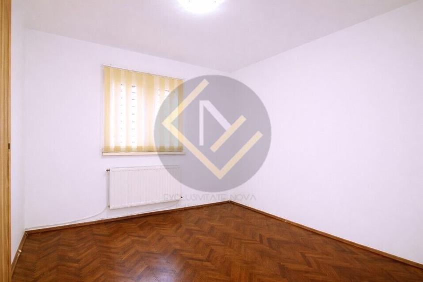 Apartament in Casa Alba Iulia Decebal singur curte doua intrari