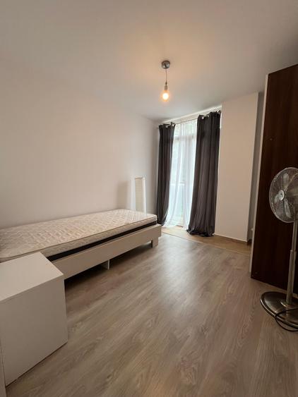 Apartament 3 camere Jolie Ville 160 mp,curte proprie 140 mp.