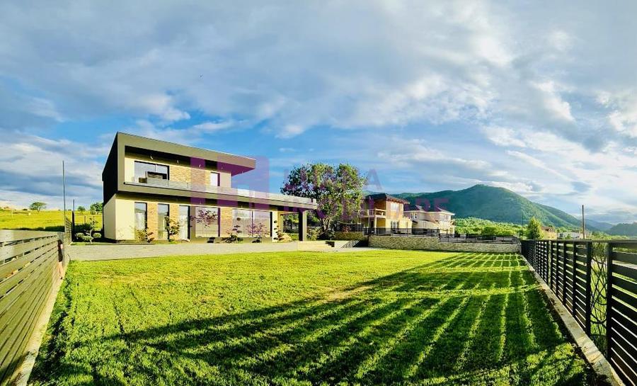 Vila individuala de lux | mobilata | NOUA | teren 1190 mp | piscina si garaj