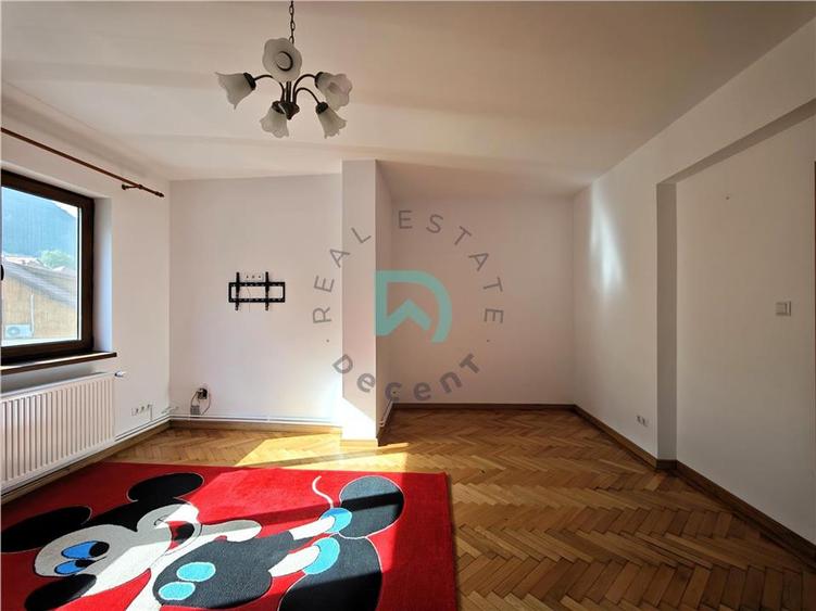 Închiriez 3 camere, Centrul Istoric, Brașov