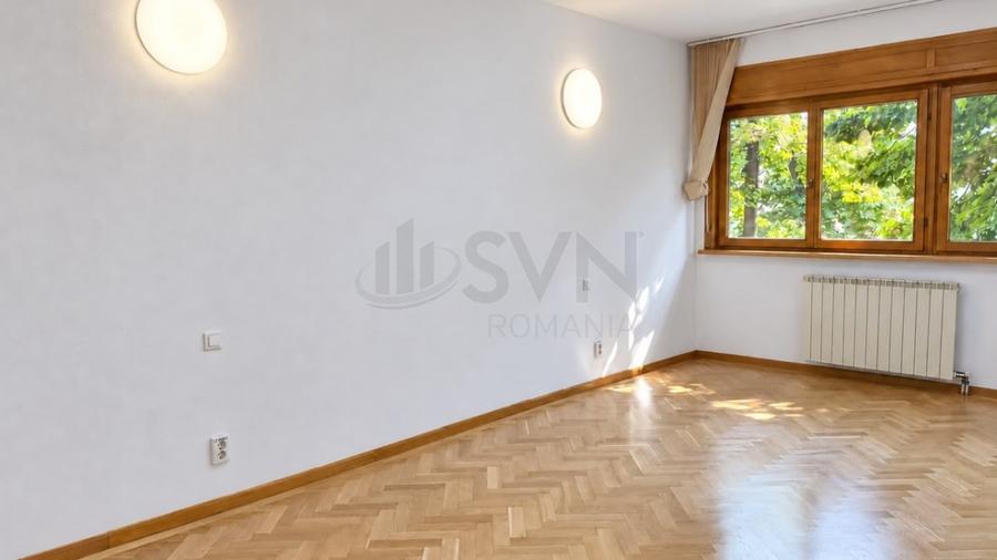REA1029796 Apartament 5 camere de închiriat Aviatorilor, decomandat, 2 terase,